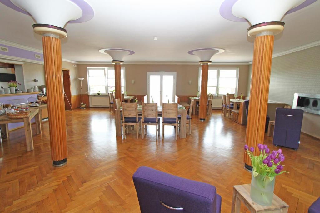 Hotel Sonnenhof Sindelfingen Exteriör bild