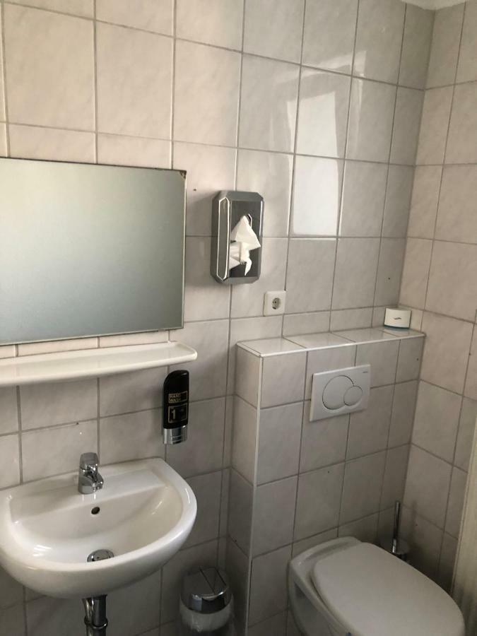Hotel Sonnenhof Sindelfingen Exteriör bild